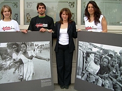 Lynne Featherstone MP being lobbied by constituents for tighter controls over arms trade exports