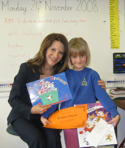 Lynne Featherstone with Louisa Owen at St Aidan's Pimrary School