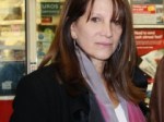 Lynne Featherstone MP at Archway Road Post Office
