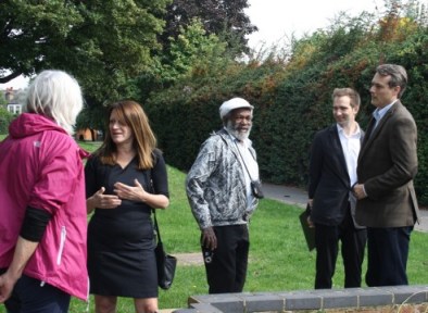Lynne Featherstone MP meets with residents at Russell Park to discuss problems with the upkeep of the park. 