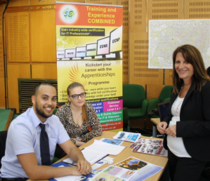 Lynne Featherstone MP and local organisation 5e at the apprenticeship event