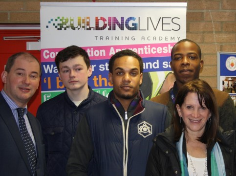 Lynne Featherstone MP with Communities Minister Stephen Williams MP (left) and apprentices from Building Lives.